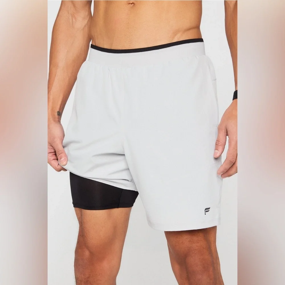 NWT Fabletics The Fundamental Lined 7” Shorts Light Gray / Black XXL